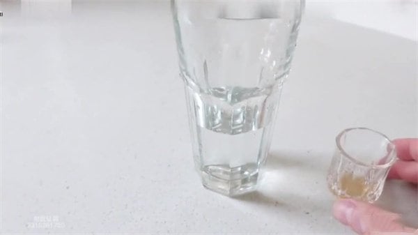 AI科研面试陷阱：刘亦菲遭下药迷奸，哀鸣挣扎折磨实录！