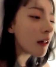 爆草极品美女表情和叫声都堪称一流不看后悔更多真人直播佳威.