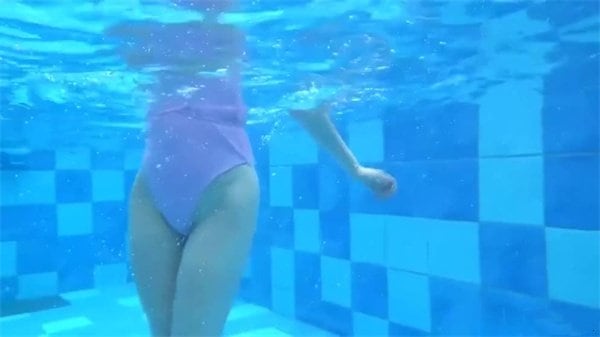 刘亦菲AI换脸 神仙姐姐泳池湿身诱惑 半透明薄纱包裹绝美胴体 水中激凸凸点高清无码