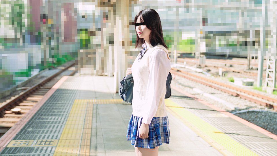 濑户香奈子 电车里对制服娘动手脚 濑户香奈子