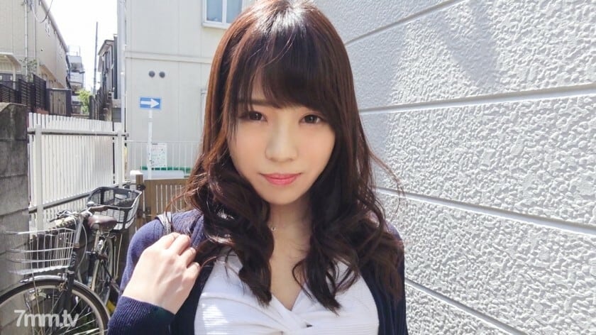 SIRO-3798 应用业馀，第一次 AV 拍摄 78 我爱舔阴！漂亮的公交导游要钱申请AV！第一次奇闻趣事！我对演员的技术感到痛苦.