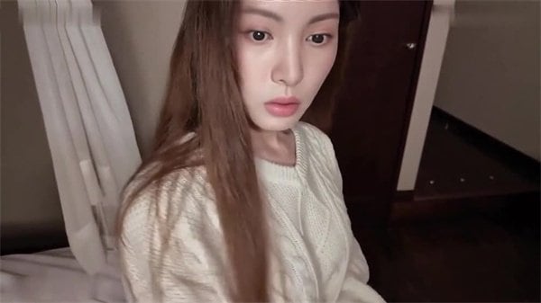 金晨AI-霸道总裁强制中出：职场新人蜜穴淫语哀求